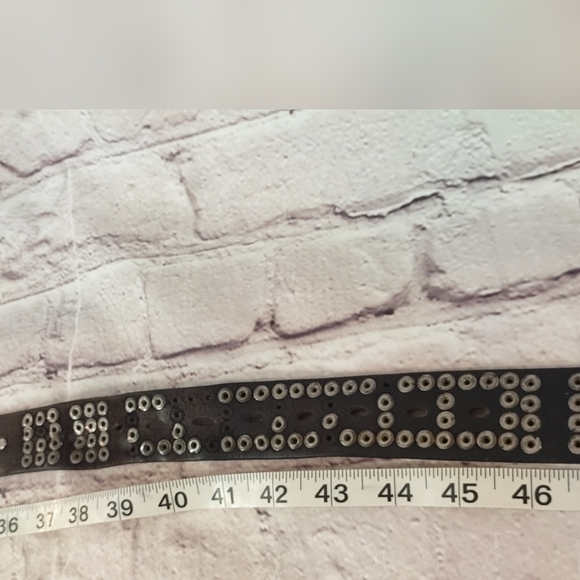 True Religion Horse Shoe Studded Biker Logo Rare Buckle Belt 48" - Picture 6 of 15